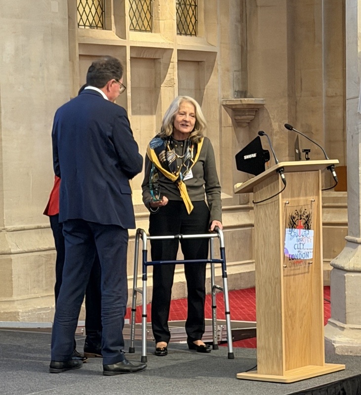 julia-award